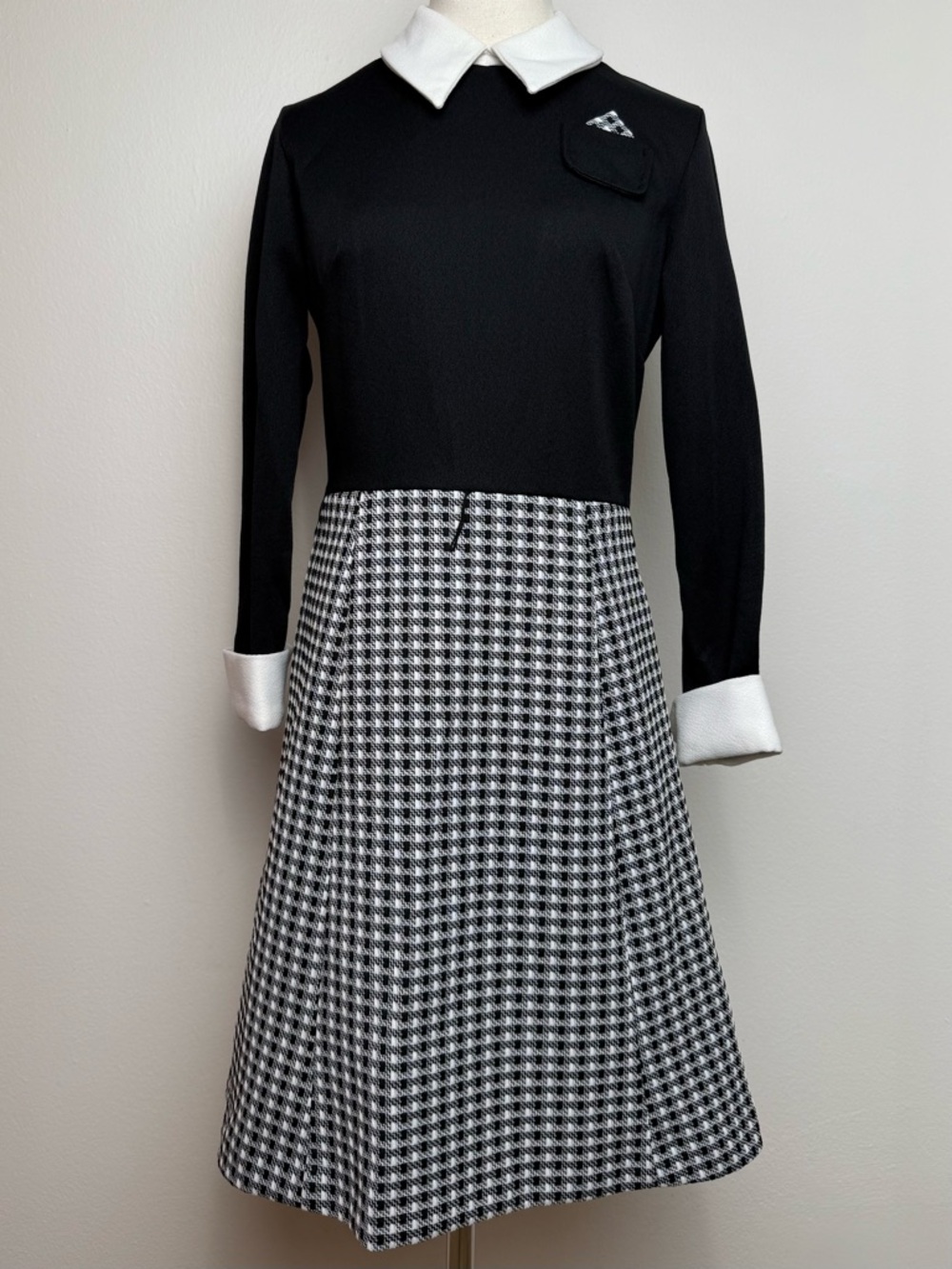 Vintage Black White Mod Checkered Long Sleeve Collar Dress